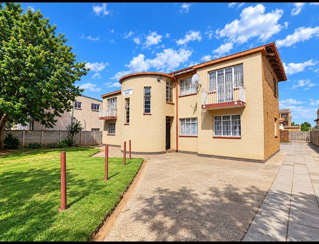 2 BEDROOM FLAT FOR SALE IN PEACEHAVEN